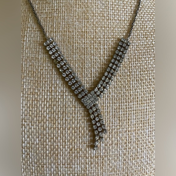 Silver art deco white stone necklace - Picture 3 of 7